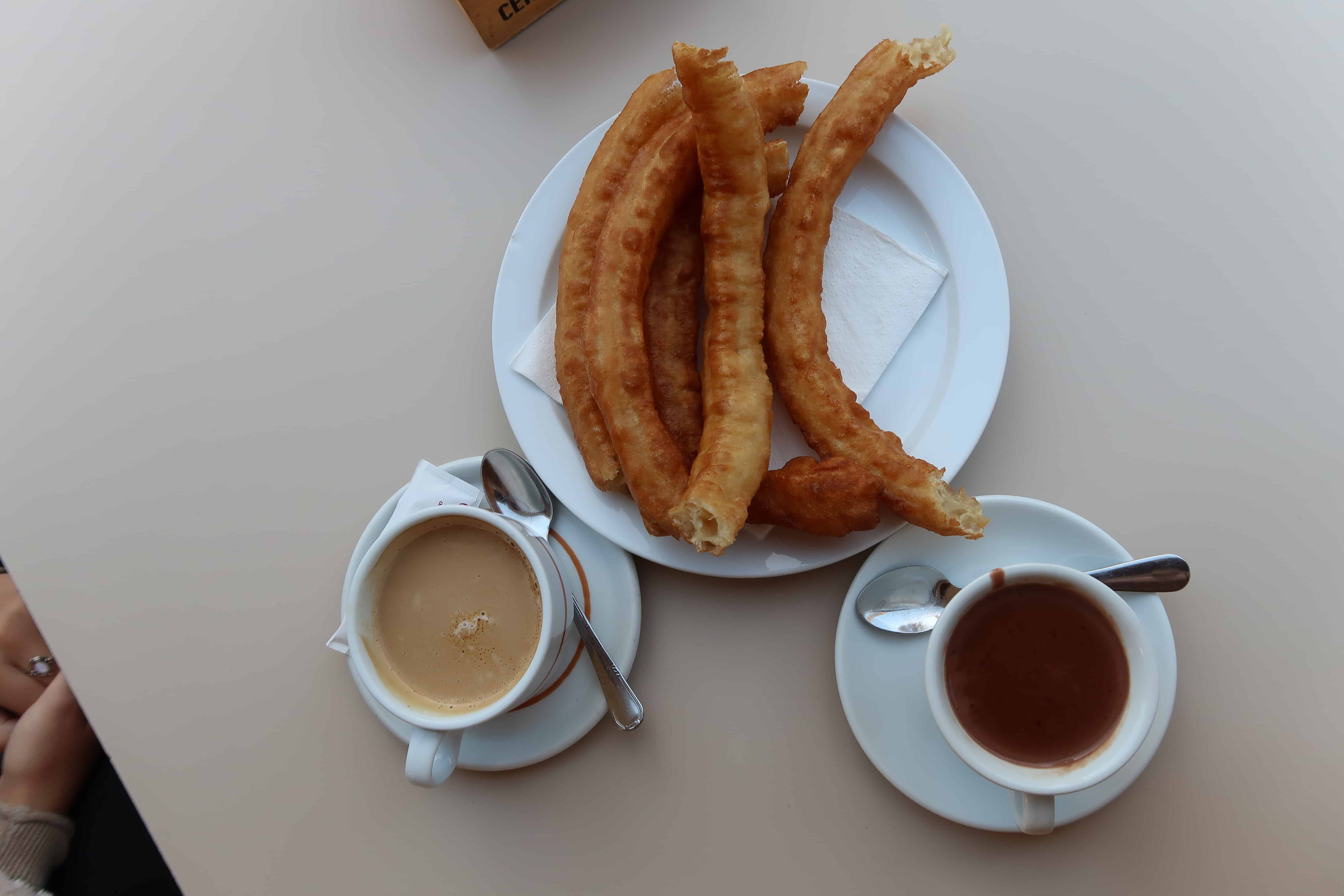 Churros con chocolate