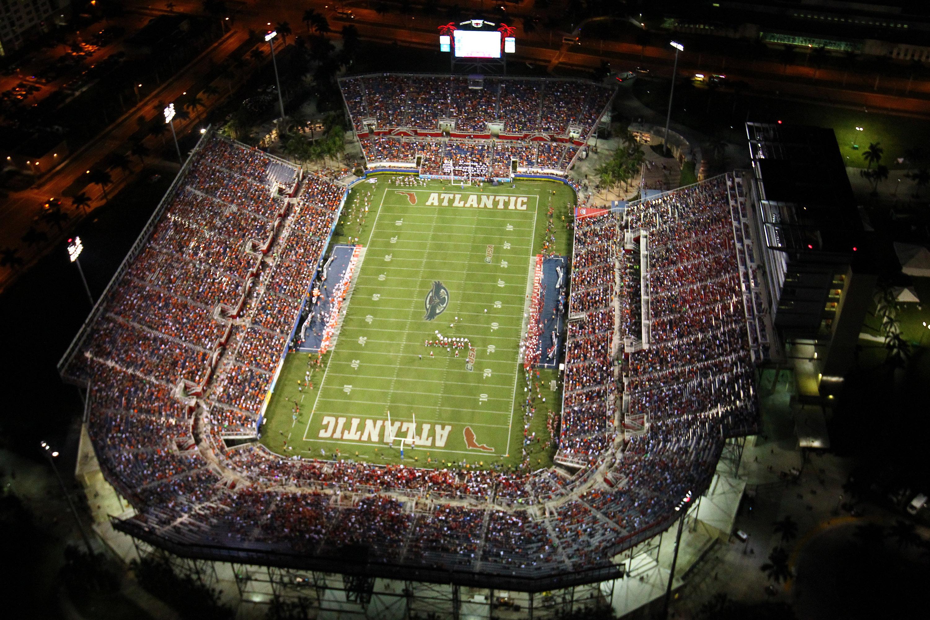 Ser el Rey de Linkedin es como llenar este estadio, 30.000 personas. 