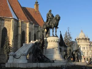 Estatua de Matthias Corvinus en Piata Unirii