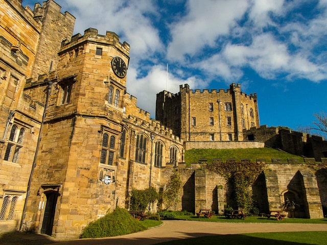 Exteriores castillo y universidad de Durham 