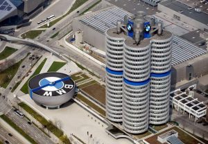 <img src="Museo_BMW_en_Múnich" alt="Museo BMW en Múnich"/>