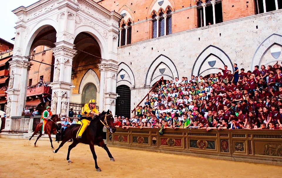 PALIO DE SIENA CURIOSIDADES Y CONSEJOS Carlos de Ory