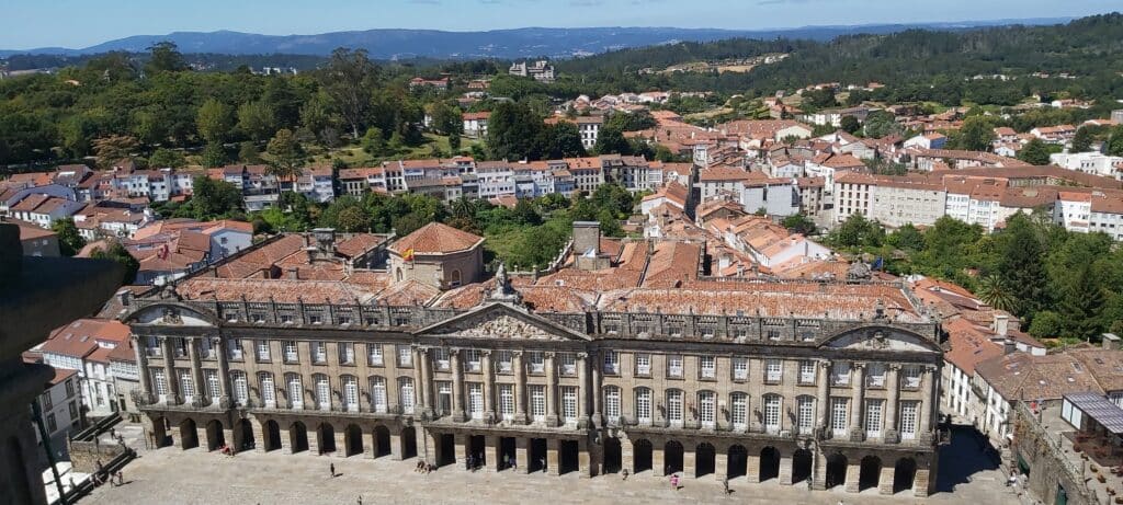 Pazo de Raxoi en la Plaza del Obradoiro vistos desde la Torre de la Carraca