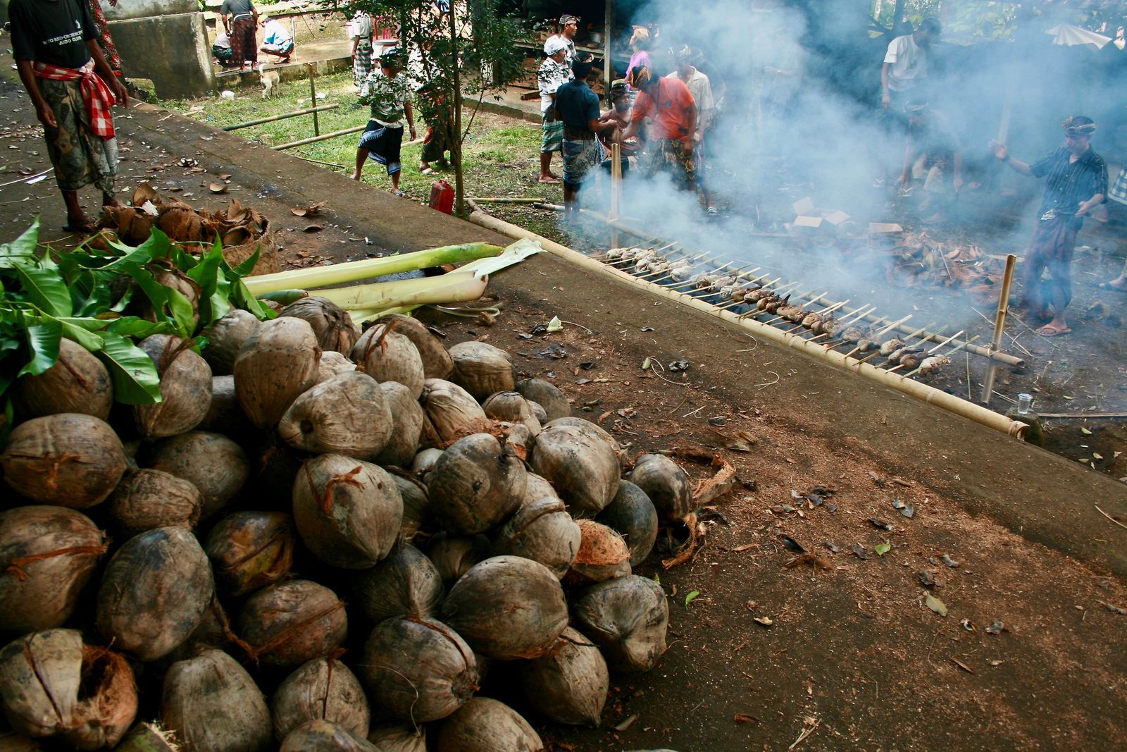 PURA KEHEN Y DESA PENGLIPURAN: ESTE DE BALI