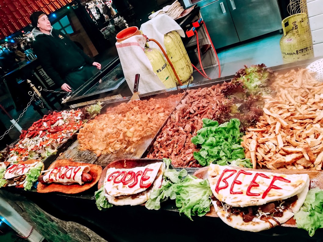 Stand de comida en a basílica