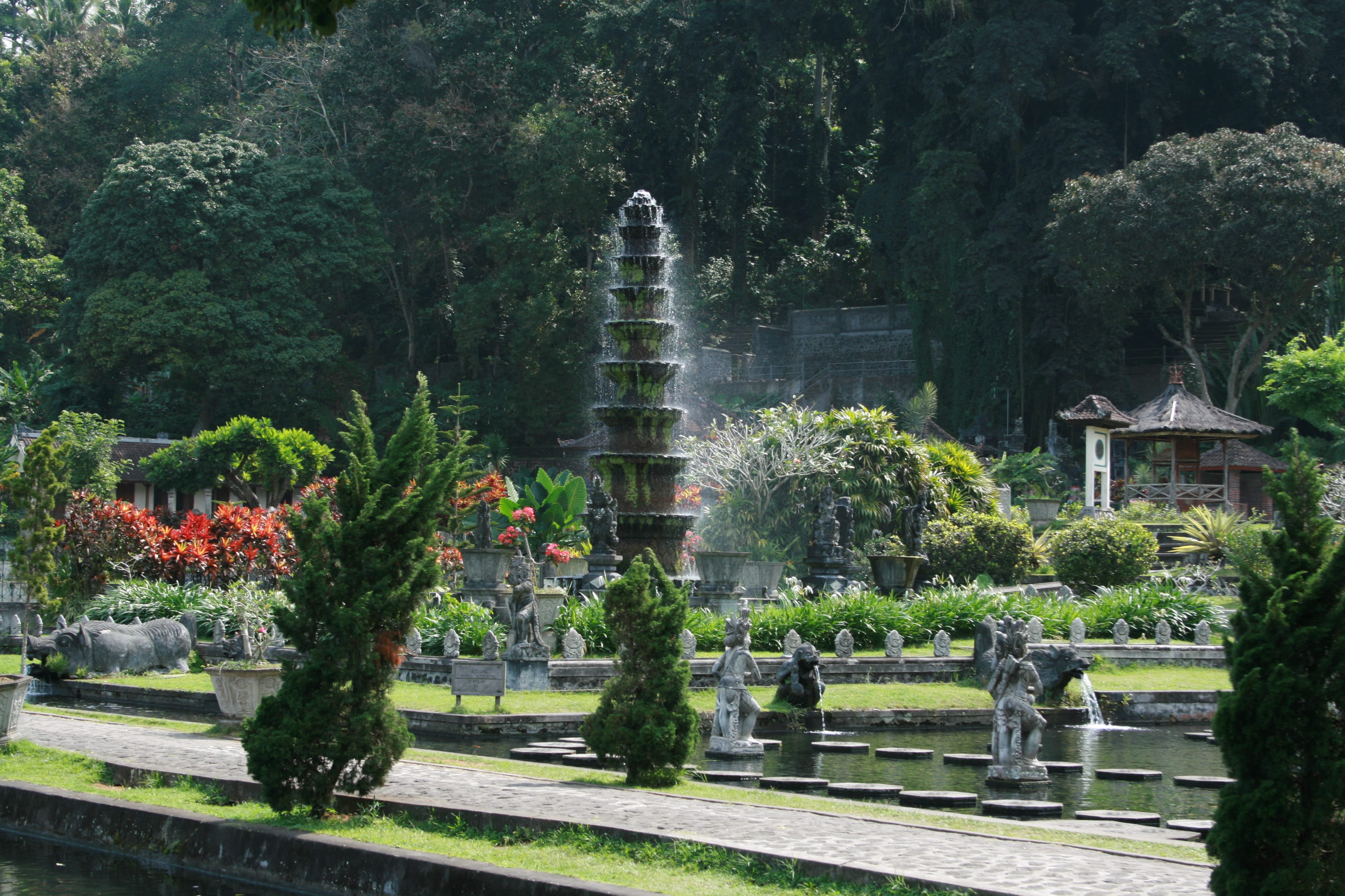 TIRTA GANGGA Y TAMAN UJUNG