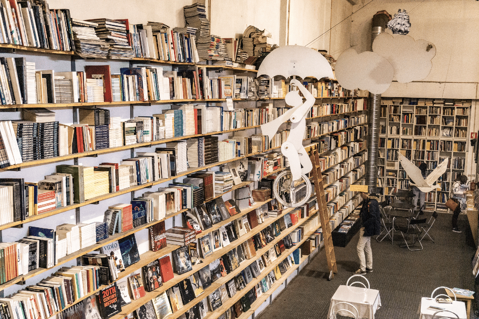 Librería Ler Devagar (LX Factory, Lisboa)