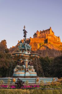 El castillo de Edimburgo, desde los Princess Gardens