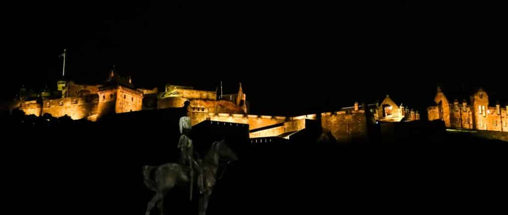 Guía de escenarios Outlander en Edimburgo